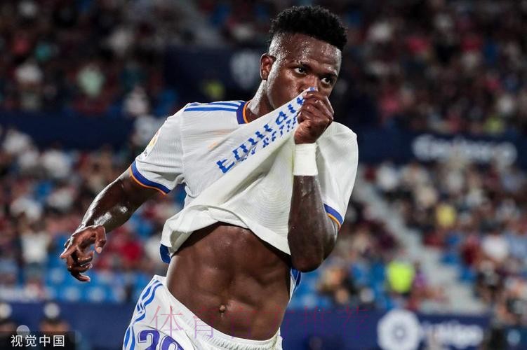 西甲-维尼修斯助攻本泽马绝杀 皇马1-0小胜9分领跑